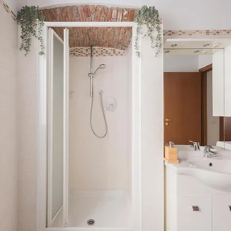 Apartment Astra-timeless Elegance In Center *