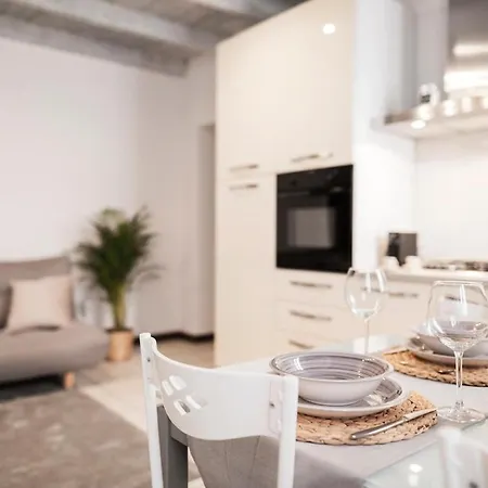 Daire Astra-timeless Elegance In Center