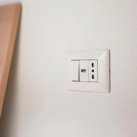 Astra-timeless Elegance In Center *