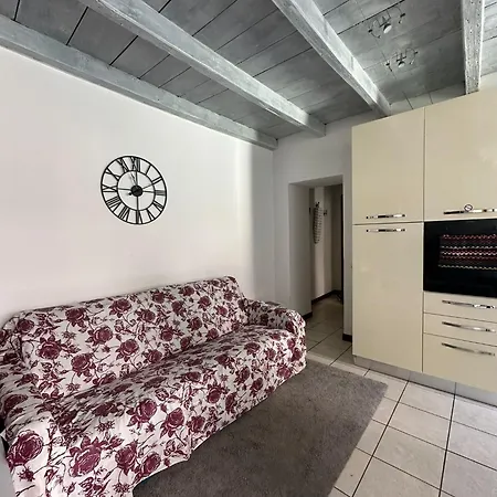 Daire Astra-timeless Elegance In Center Como