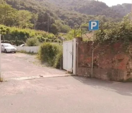 Astra-timeless Elegance In Center דירה *