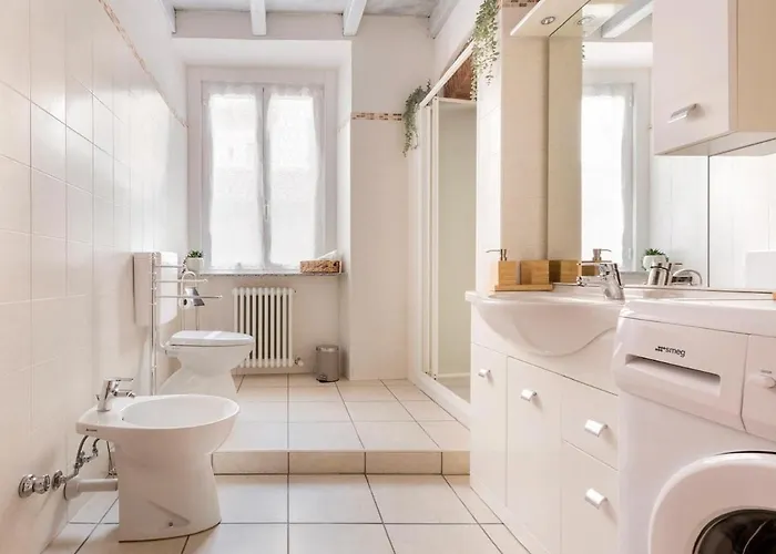 Astra-timeless Elegance In Center Appartamento *