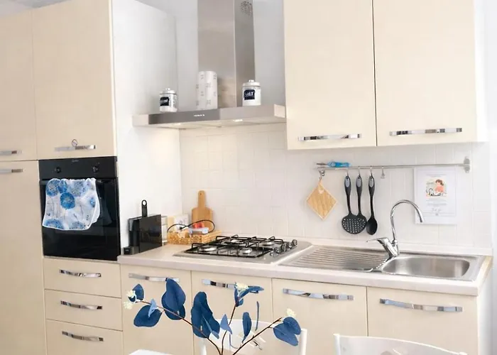 Astra-timeless Elegance In Center *